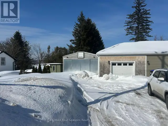 1046 COUNTY 124 ROAD N Clearview (Singhampton), Ontario in Houses for Sale in Oakville / Halton Region - Image 3