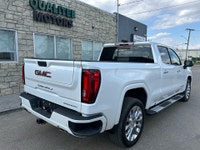 2019 GMC SIERRA DENALI NO ACCIDENTS, NO CLAIMS WITH ALL SERVICES UP TO DATE! QualiTee Motors offers... (image 4)