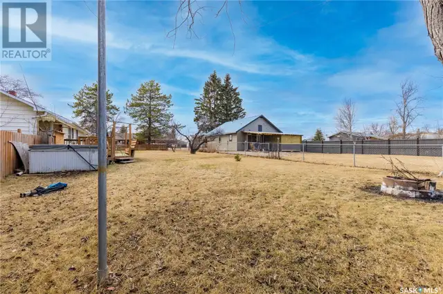 103 2ND AVENUE S Goodsoil, Saskatchewan in Houses for Sale in Meadow Lake - Image 40