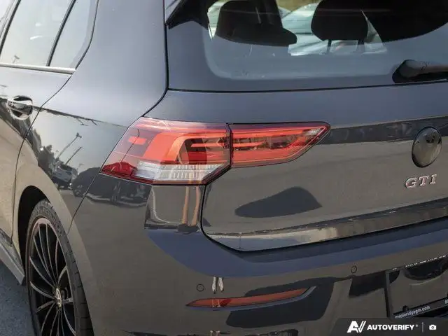 2023 Volkswagen Golf GTI Sunroof | One Owner | DSG in Cars & Trucks in Tricities/Pitt/Maple - Image 7
