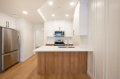 Simplify Your Living Expenses with Flat-Rate Utilities! ✔ 3-Bedroom Townhouse – Only $395/month ✔ 1-...
