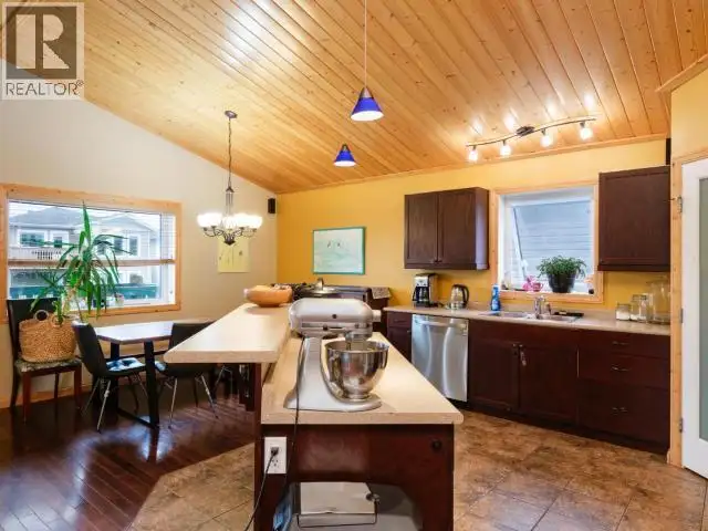 1 PINTAIL PLACE Whitehorse, Yukon in Houses for Sale in Whitehorse - Image 10
