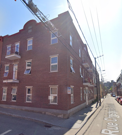 418-655-8281 !! 1 MOIS GRATUIT AVEC BAIL JUSQU'EN JUIN 2027 !! À voir au 195 rue Christophe-Colomb E...