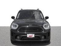 Key Features: ALLOY WHEELS, REAR VIEW CAMERA WITH PARKING AIDS, CRUISE CONTROL, PUSH BUTTON START, C... (image 1)