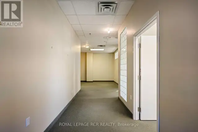 205 - 190 BROADWAY Orangeville, Ontario in Commercial & Office Space for Rent in Oakville / Halton Region - Image 13