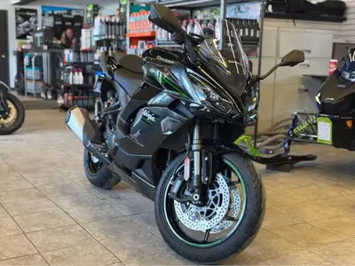 KAWASAKI NINJA 1100 SX 2025 4 cylindres en ligne de 1099cc Cruise control Quick shifter Traction con...