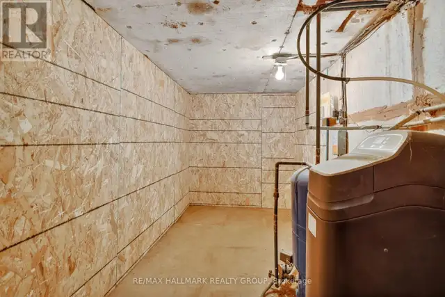 2772 HARBISON ROAD Ottawa, Ontario in Houses for Sale in Ottawa - Image 37