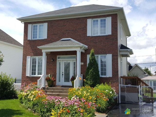 $1,100,000 - 2 Storey for sale in Chambly — photo 1