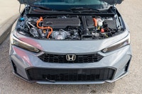 Keyless Start,Automatic Highbeams,Leather Steering Wheel,Trip Computer,Keyless Entry,Heated Steering... (image 8)