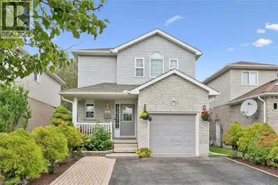 Welcome to 127 Everglade Crescent! This beautifully maintained two-storey home offers 1,560 sq. ft....