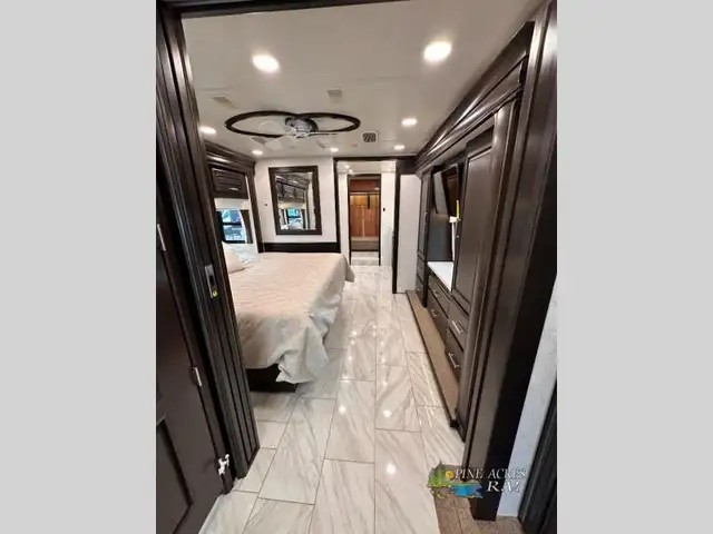 2024 Entegra Coach Anthem 44D 450 h.p. / 1250 ft-Lbs of Torque in RVs & Motorhomes in Moncton - Image 33