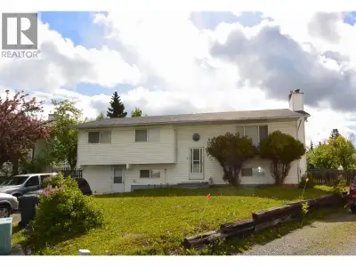 Solid 4 bedroom and 2 bath family home on a nice street, close to schools. Covered 11 x 16 sundeck o...