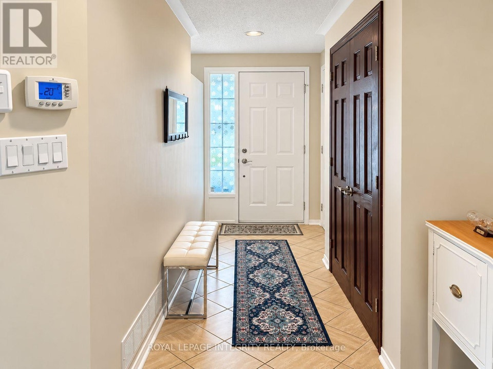 42 SETTLER'S RIDGE WAY Ottawa, Ontario 4