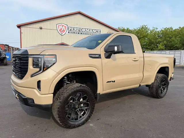 2023 GMC Sierra 1500 AT4