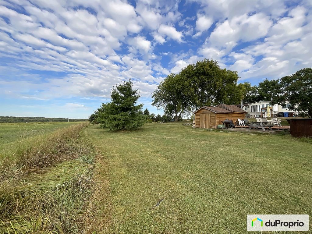 $378,400 - Manufactured home for sale in Shefford — photo 2