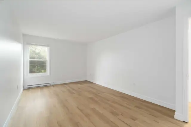 TWO BEDROOM APARTMENT AVAILABLE IN THE HEART OF DARTMOUTH in Long Term Rentals in Dartmouth - Image 9