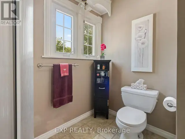 4448 FIFTH AVENUE Niagara Falls (Downtown), Ontario in Houses for Sale in St. Catharines - Image 17