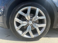 LEATHER SEATS, NAVIGATION SYSTEM, SUNROOF/MOONROOF, PARKING DISTANCE CONTROL, 4WD, MEMORY SEATS, HEA... (image 8)