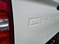 WAS: $65999 NOW: $64999 plus taxes and licensing feesWE DELIVER ANYWHERE IN CANADA! The 2021 Chevrol... (image 9)