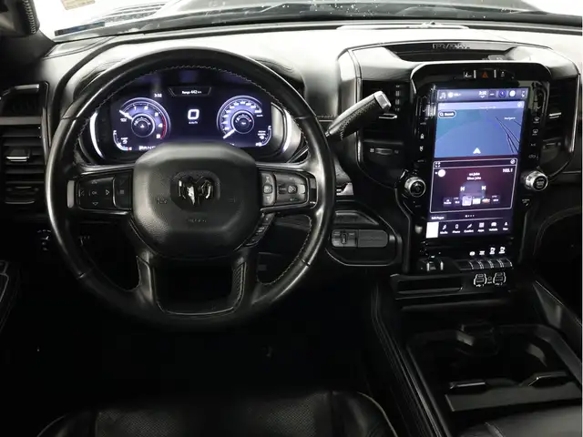 2023 Ram 3500 CREW CAB NIGHT EDITION | POWER SUNROOF | 4X4 in Cars & Trucks in Calgary - Image 13