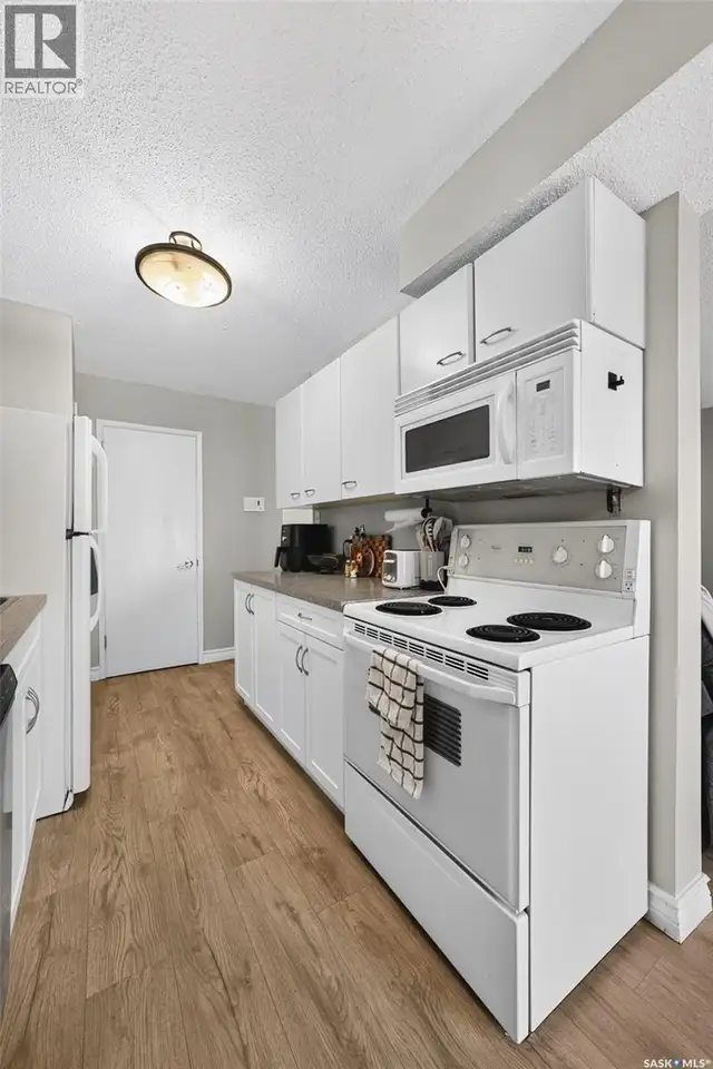 J 4216 Castle ROAD Regina, Saskatchewan in Condos for Sale in Regina - Image 9