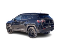 2022 Jeep Compass Altitude I4 4D Sport Utility 4WD 9-Speed Automatic Diamond Black Crystal Pearlcoat... (image 6)