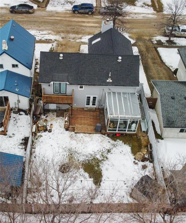 60 10th Street SW Portage La Prairie, Manitoba in Houses for Sale in Portage la Prairie - Image 2