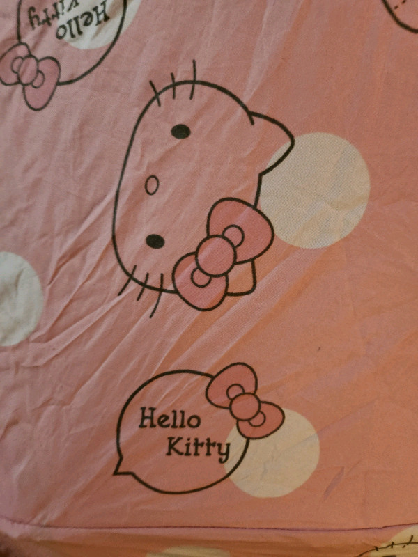 Compact Hello Kitty Umbrella Parapluie dans Femmes - Autre  à Ville de Montréal - Image 2