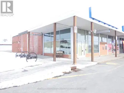 An excellent opportunity for professional service users to lease a well-maintained commercial buildi...