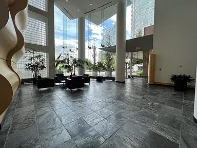 Furnished 2 bed/2bath Waterfront Yaletown Vancouver Condo in Short Term Rentals in Vancouver - Image 2