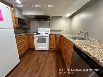 UPDATED 1+1BED/1BATH LOWR UNIT! INCLUSIVE!