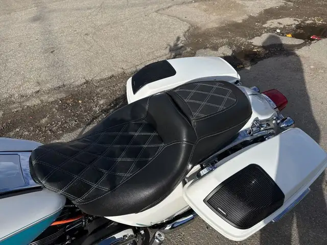 2014 Harley-Davidson Road King ~ FISH TAILS ~ 103CI ~ SPEAKER LI in Sport Touring in City of Toronto - Image 20