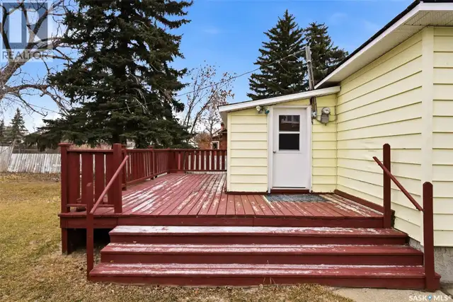 304 Main STREET Avonlea, Saskatchewan in Houses for Sale in Moose Jaw - Image 34