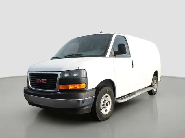 2023 GMC Savana Cargo Base in Cars & Trucks in Comox / Courtenay / Cumberland - Image 7