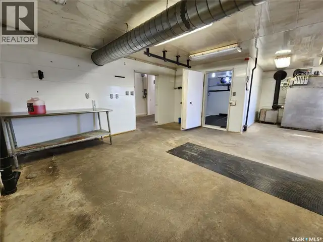 303 N Railway AVENUE Morse, Saskatchewan in Commercial & Office Space for Sale in Moose Jaw - Image 30
