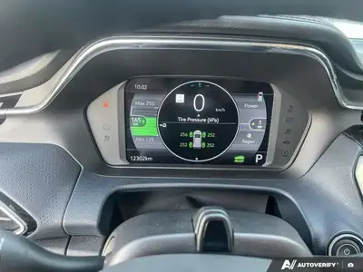 2023 Chevrolet Bolt EUV Premier | Leather | Sunroof | Back Up, View more