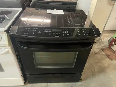 Cuisinière encastrable noir Kenmore, View more