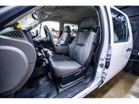 **ONE OWNER - MECHANICALLY CERTIFIED** 109,196 KM This 2008 GMC Sierra 3500HD 4x2 Crew Cab Dump Box... (image 9)