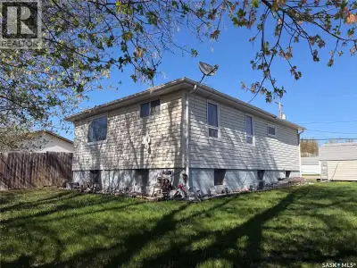Welcome to 412 Main Street in the town of Hudson Bay, SK. This home has 3 bedrooms up and the start...