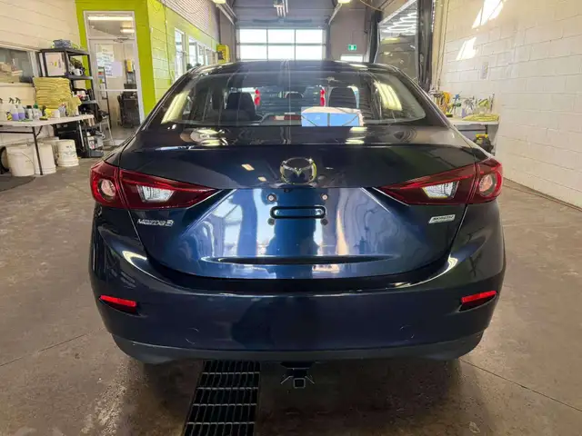 2018 Mazda 3 GS598698414205184003