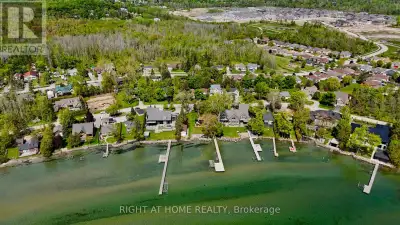 Exceptional opportunity to own a parcel of vacant land situated in the heart of Innisfil shoreline j...