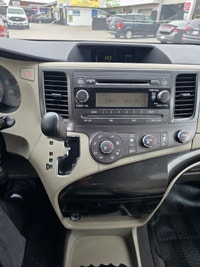 2011 Toyota Sienna Reliable Family Minivan! Year: 2011 Make: Toyota Model: Sienna Mileage: 261,000 k... (image 8)