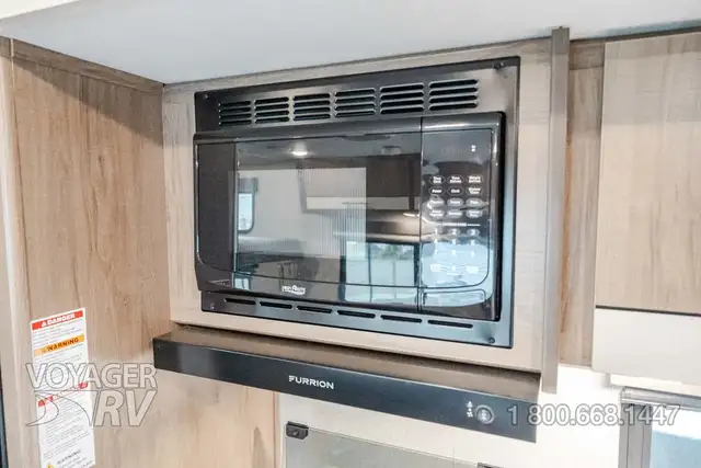 2023 Grand Design Imagine XLS 23BHE in Travel Trailers & Campers in Kelowna - Image 11