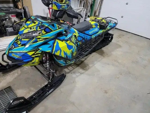 2021 SKIDOO SUMMIT ESPERT 850 TURBO 165 (FINANCING AVAILABLE) in Snowmobiles in Strathcona County - Image 4