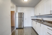 1 Month Free Rent Visit our Website: https://www.capreit.ca/apartments-for-rent/mississauga-on/park-... (image 7)