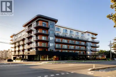 Central Block at the Gorge Waterway is now complete! Move in when you're ready to this nearly sold o...