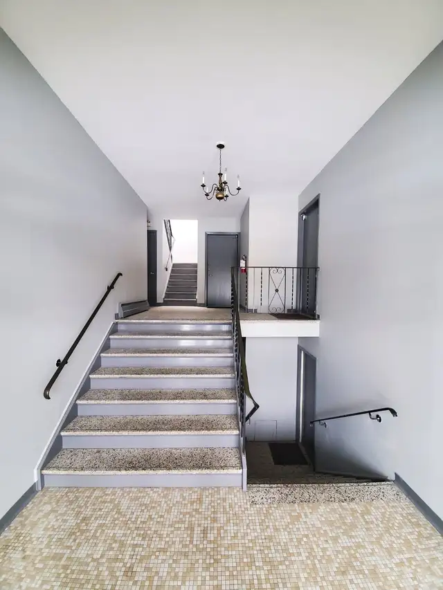 3 1/2 FOR RENT BOISBRIAND - RENOVATED, SPACIOUS, WITH WASHER AND DRYER63417636900355121