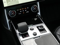 Finished in Green with a Black interior, this used 2023 Land Rover Range Rover P400 Se Swb brings mo... (image 7)