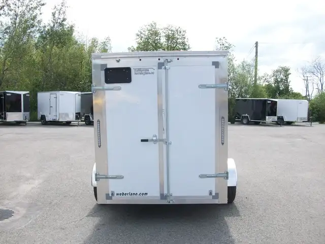 2025 Weberlane CARGO 6' X 10' V-NOSE 1 ESSIEU 3 PORTES CONTRACTE in Cargo & Utility Trailers in Laval / North Shore - Image 7