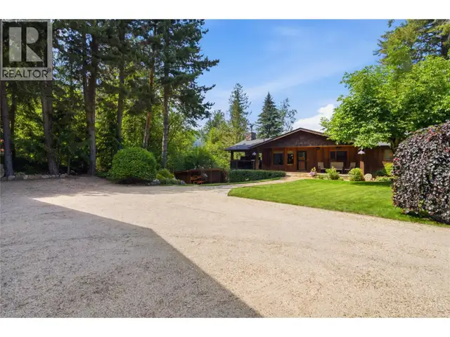 102 SANDNER Road Christina Lake, British Columbia in Houses for Sale in Penticton - Image 20